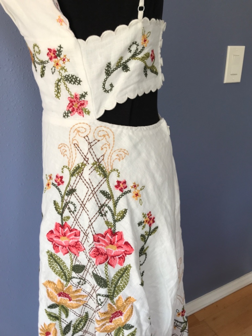 Embroidered Farm Rio Midi Dress Size S - Picture 12 of 16